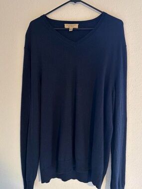 Burberry Men's Navy V-Neck Sweater